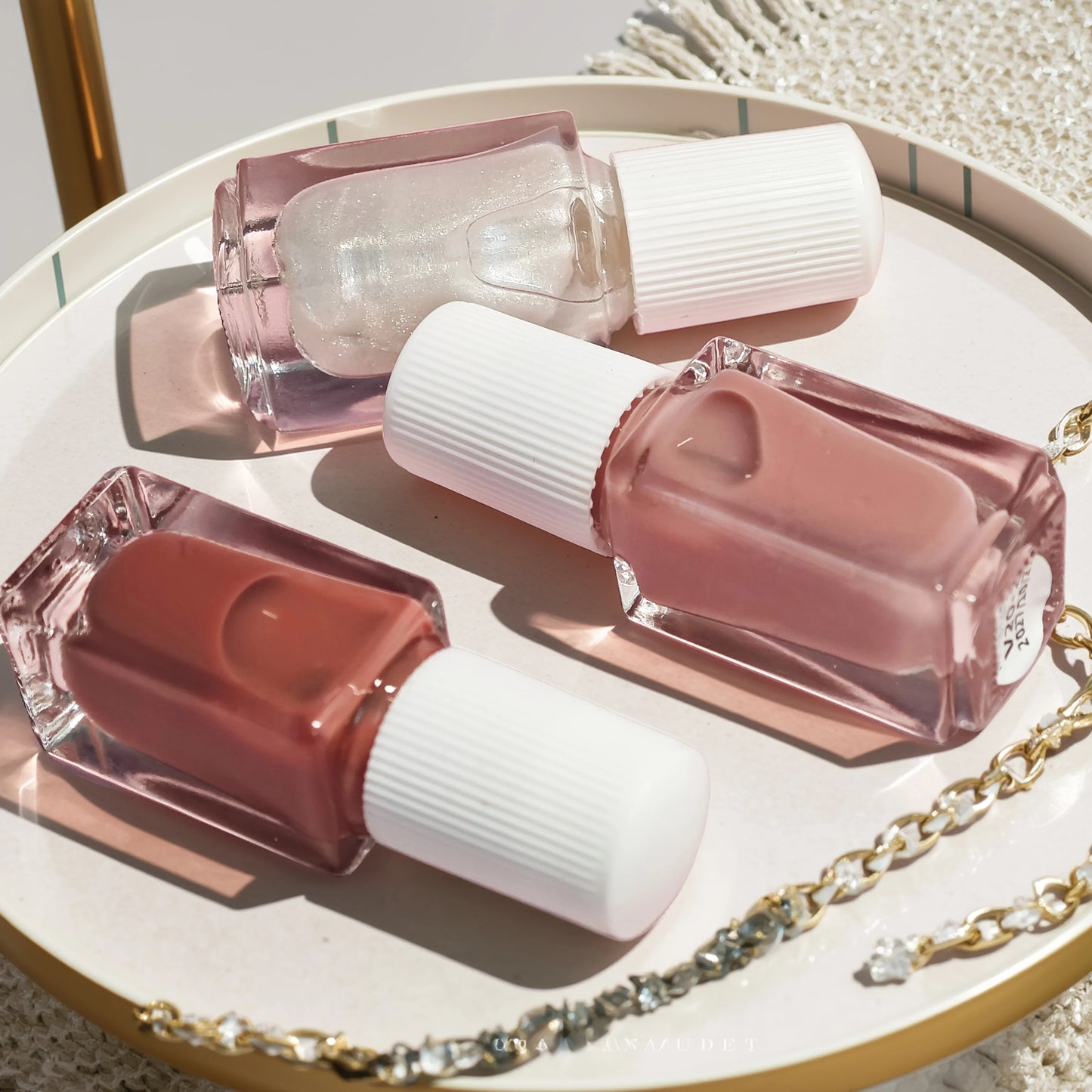 V20 Moon And Sixpence Set of 3 No-Bake Water-Based Nail Polishe Easy